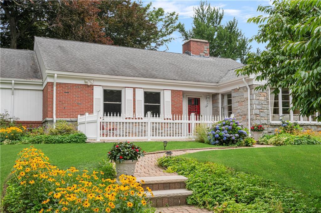 133 Tupelo Hill Drive, Cranston, Rhode Island 02920, USA