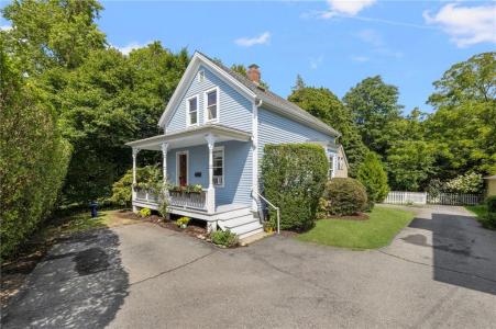 272 Boulevard, Middletown, Rhode Island 02842, USA