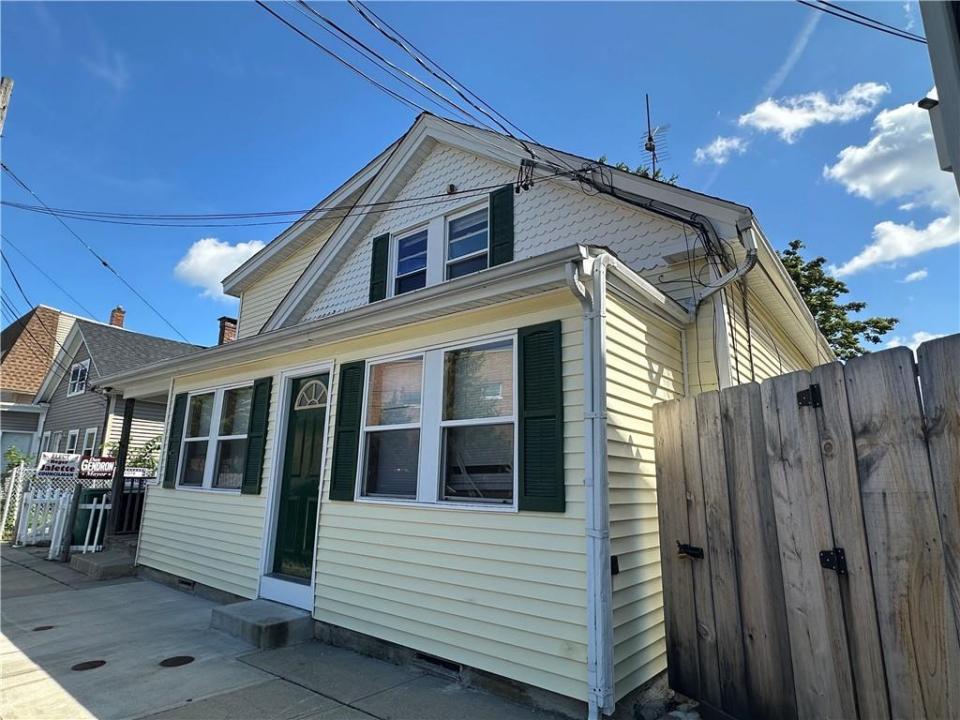 177 Boyden Street 2, Woonsocket, Rhode Island 02895, États-Unis