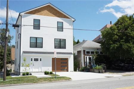1232 Narragansett Boulevard, Cranston, Rhode Island 02905, USA