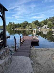 103 Lake Drive, Glocester, Rhode Island 02814, États-Unis