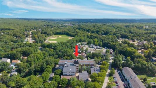15 Higgins Street 105, Smithfield, Rhode Island 02917, USA