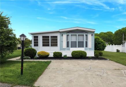 158 Holiday Court, South Kingstown, Rhode Island 02879, USA