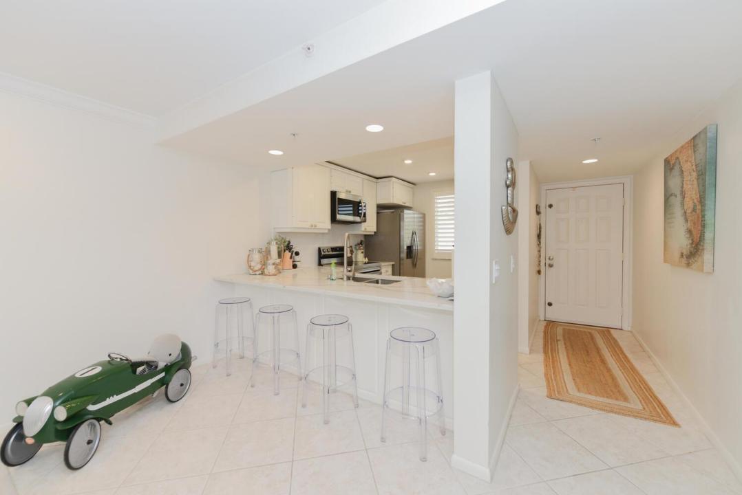 2301 Marina Isle Way 203, Jupiter, Florida 33477, USA