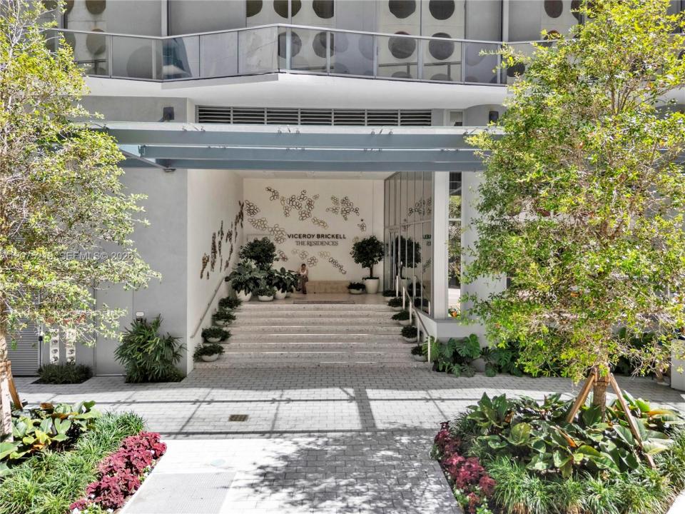 77 SE 5th 2115, Miami, 플로리다 33131, 미국