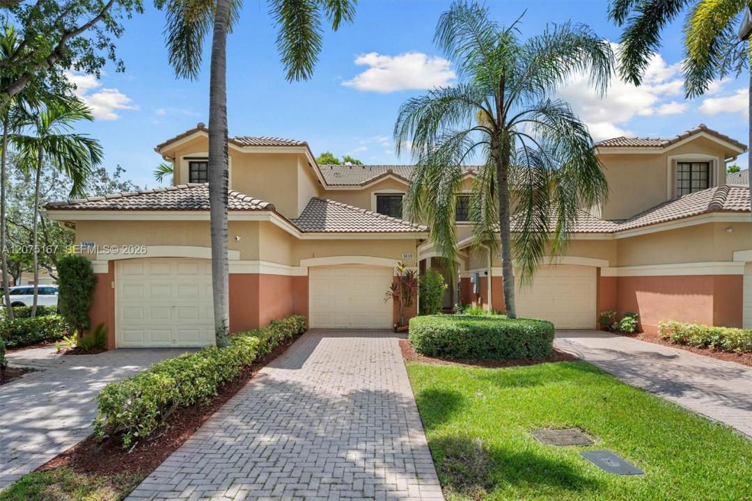 3810 Tree Top Dr, Weston, Florida 33332, USA