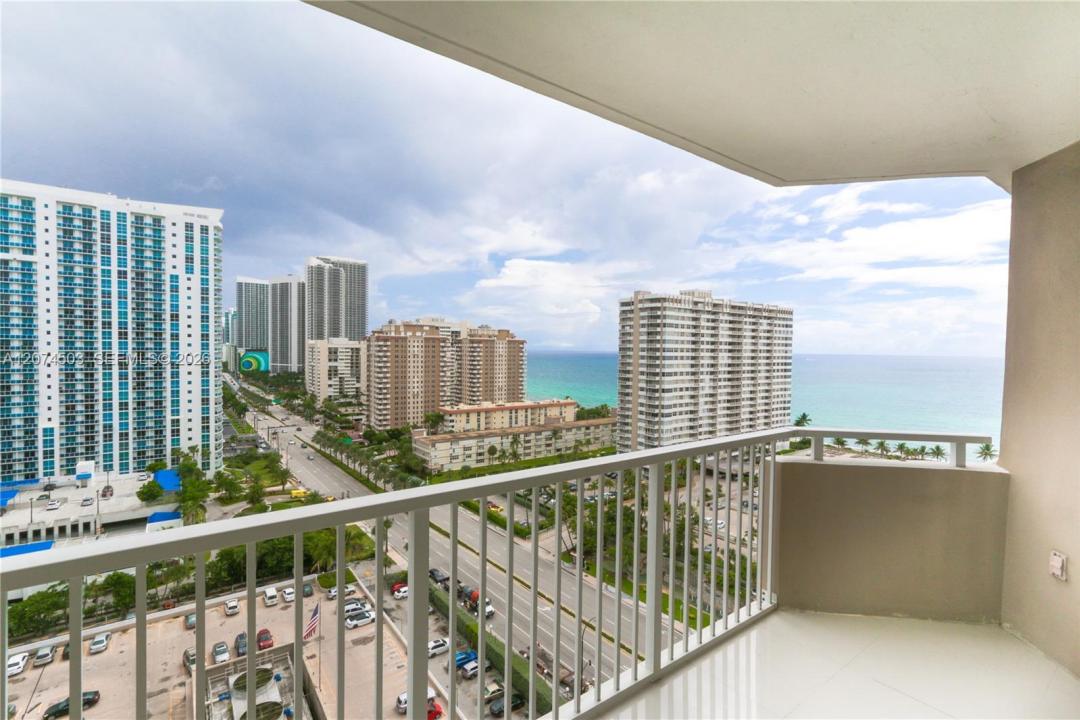1985 S Ocean Dr 17K, Hallandale Beach, Florida 33009, Stati Uniti