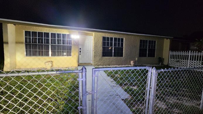 20742 NW 41ST AVE Road TWO, Miami Gardens, Florida 33055, USA
