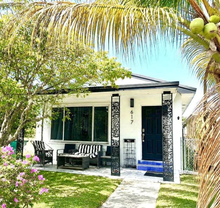 617 N D Street, Floride 33460, États-Unis