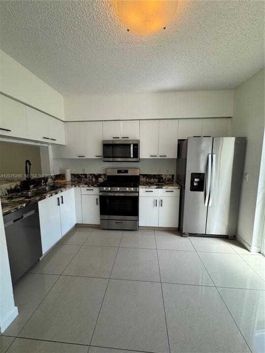 8207 San Carlos Cir 8207, Tamarac, Floride 33321, États-Unis