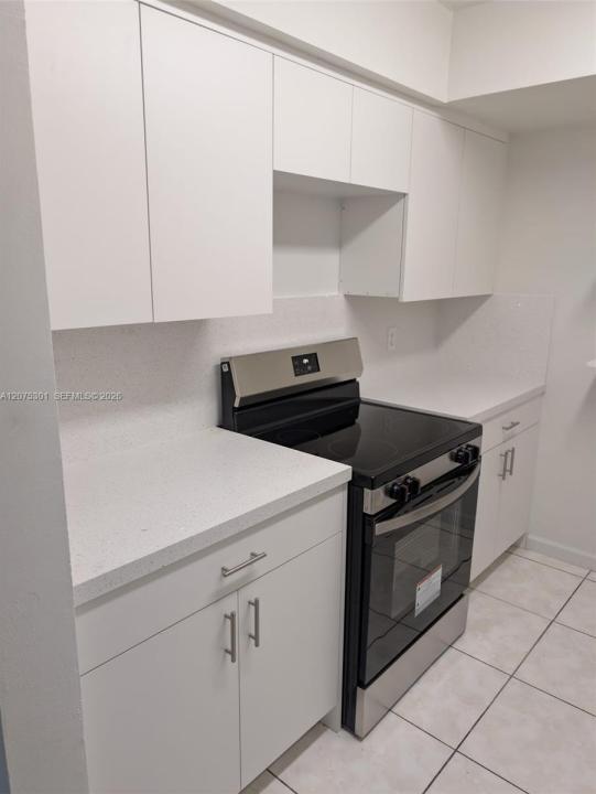 11855 NE 19th Dr 46, North Miami, Florida 33181, Stati Uniti