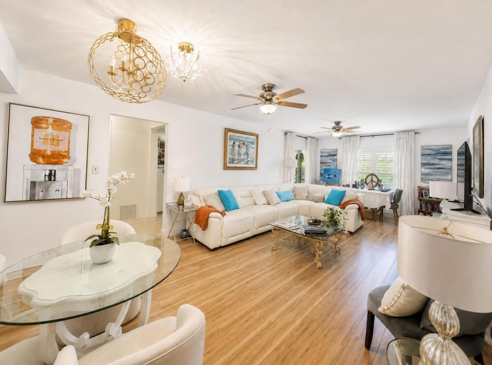 5570 Tamberlane Circle 331, Palm Beach Gardens, Floride 33418, États-Unis