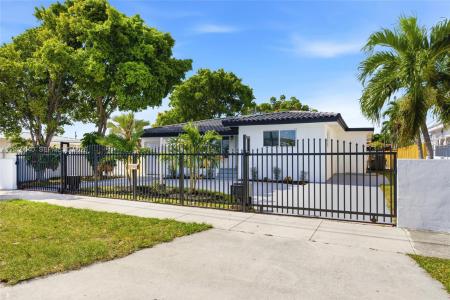 275 W 13th St, Hialeah, Florida 33010, USA