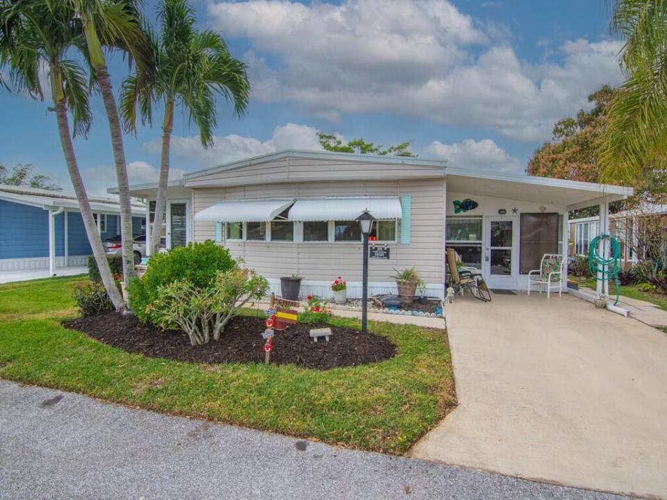 293 NE Moonstone Drive, Jensen Beach, Floride 34957, États-Unis