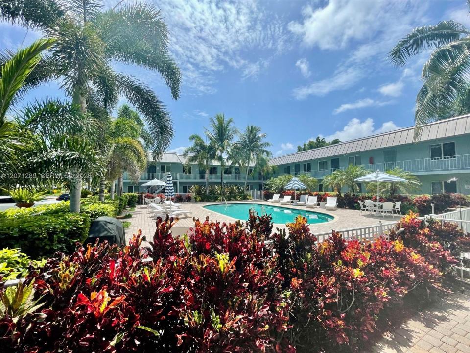 1460 NE 18th St 102, Fort Lauderdale, Florida 33305, USA