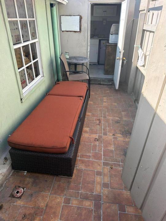 1822 Cleveland Street c, Hollywood, Florida 33020, USA