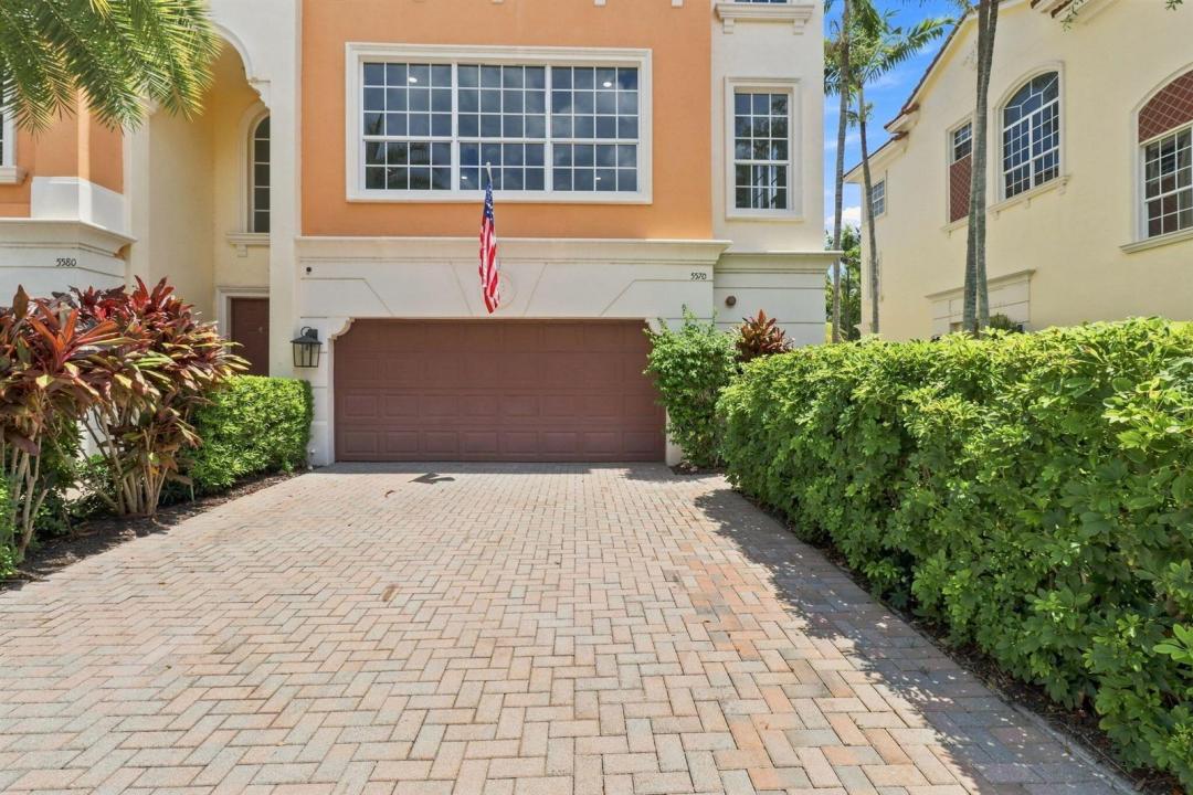 5570 NE TRIESTE Way, Boca Raton, Floride 33487, États-Unis