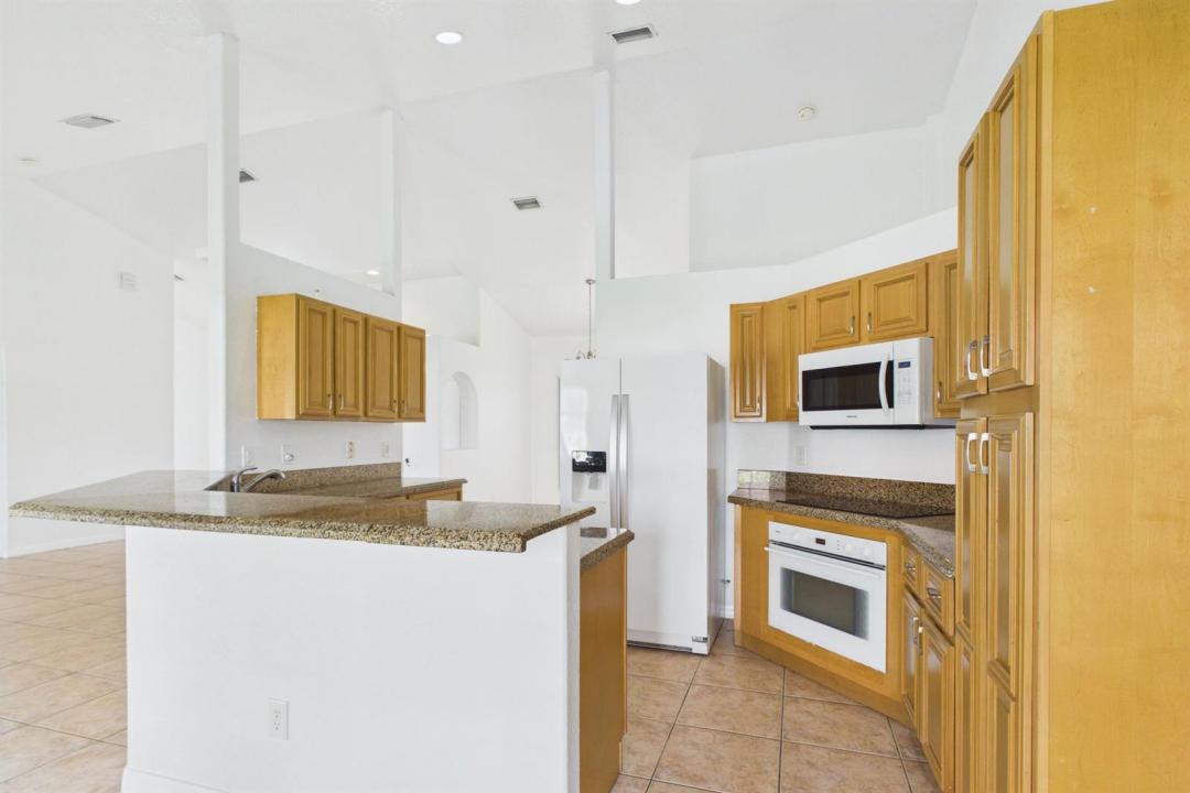 3610 SW MARGELA Street, Port St. Lucie, Flórida 34953, Estados Unidos