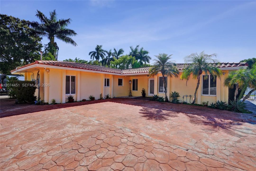 2 NE 160th St, Miami, Floride 33162, États-Unis