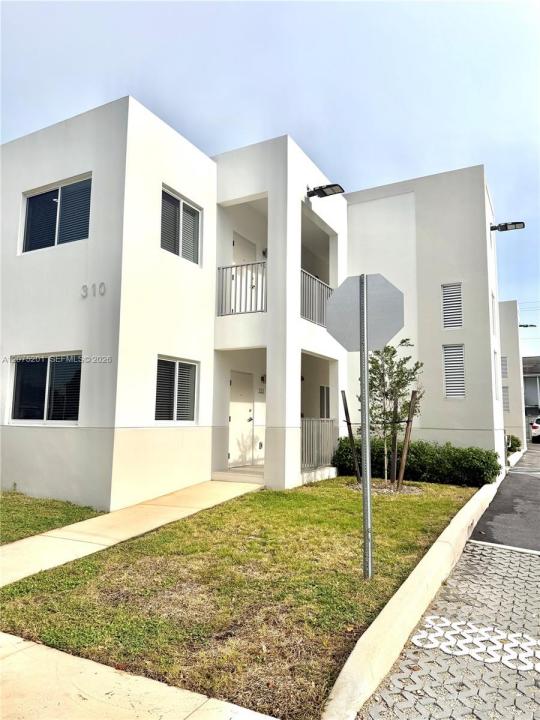 310 E 7th St 203, Hialeah, フロリダ 33010, アメリカ合衆国