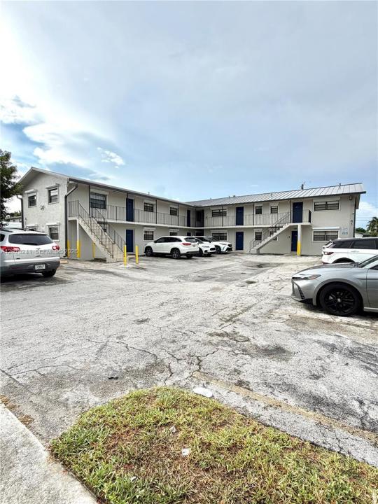 61 W 23rd St 205, Hialeah, Florida 33010, HOA KỲ