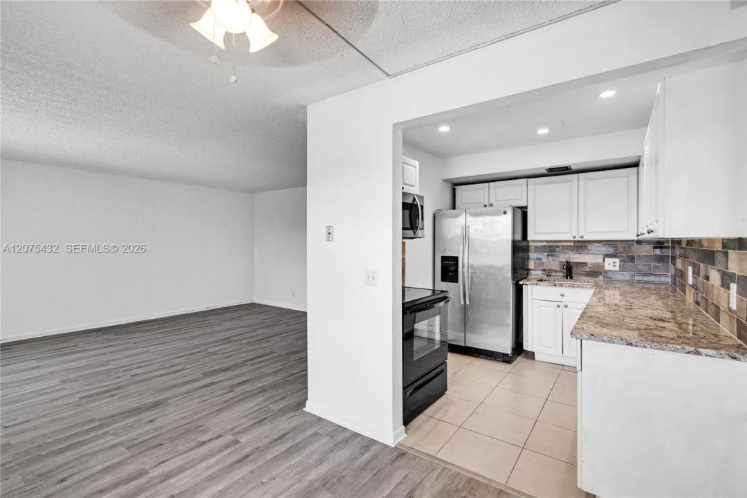 300 SW 134th Way 413E, Pembroke Pines, Florida 33027, Stati Uniti