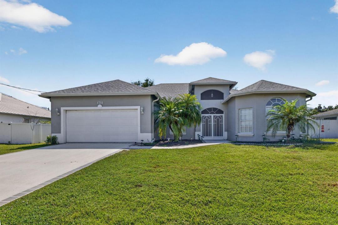 1711 SE Fairfield Street, Port St. Lucie, Florida 34983, Amerika Birleşik Devletleri