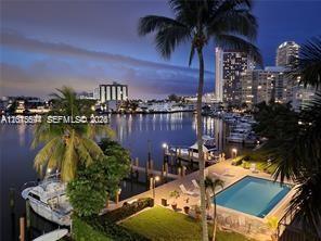 200 Golden Isles Dr 401, Hallandale Beach, Floride 33009, États-Unis