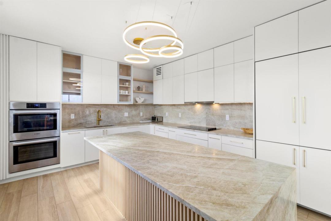1865 S OCEAN Drive 21c, Hallandale Beach, Florida 33009, USA