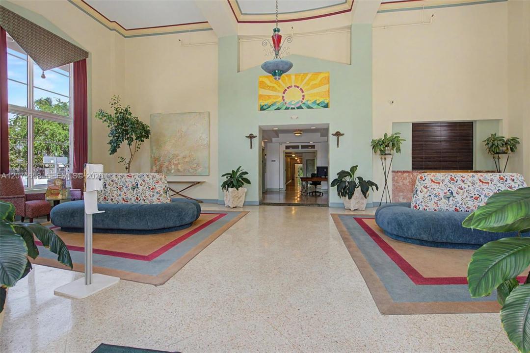 255 W 24th St 208, Miami Beach, Florida 33140, USA