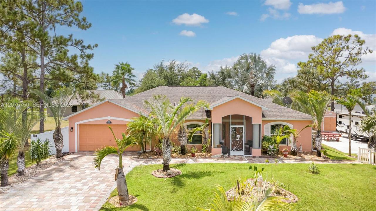 2515 15TH ST W, Lehigh Acres, Florida 33971, USA