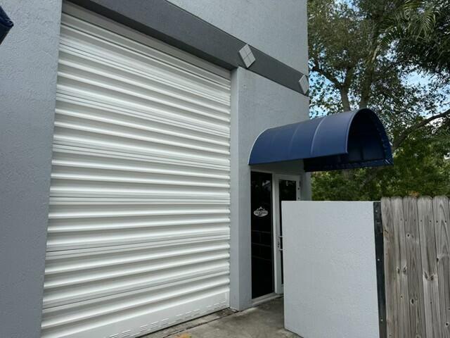 3000 RAVENSWOOD Road 6A, Dania Beach, Floride 33312, États-Unis