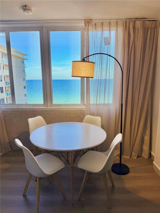 19201 Collins Ave 945, Sunny Isles Beach, Floride 33160, États-Unis