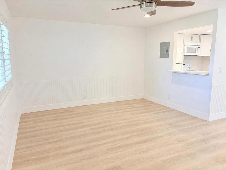 251 Flanders F, Delray Beach, フロリダ 33484, アメリカ合衆国