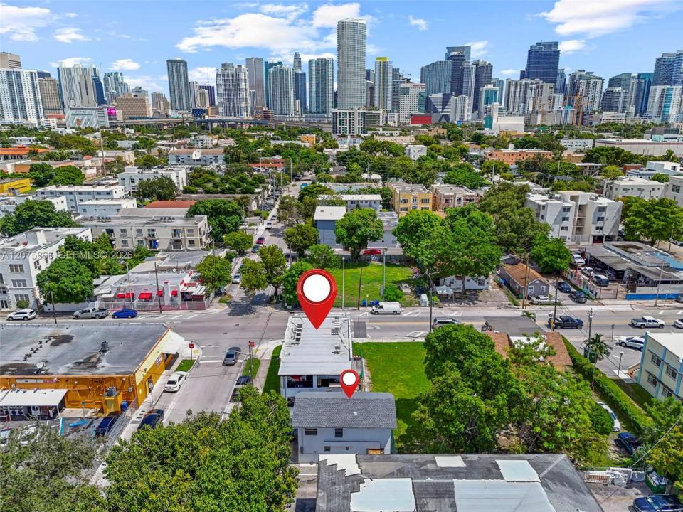 500 SW 8th Ave, Miami, Florida 33130, Stati Uniti