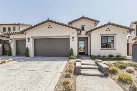 E Beech Tree, Clovis, California 93619