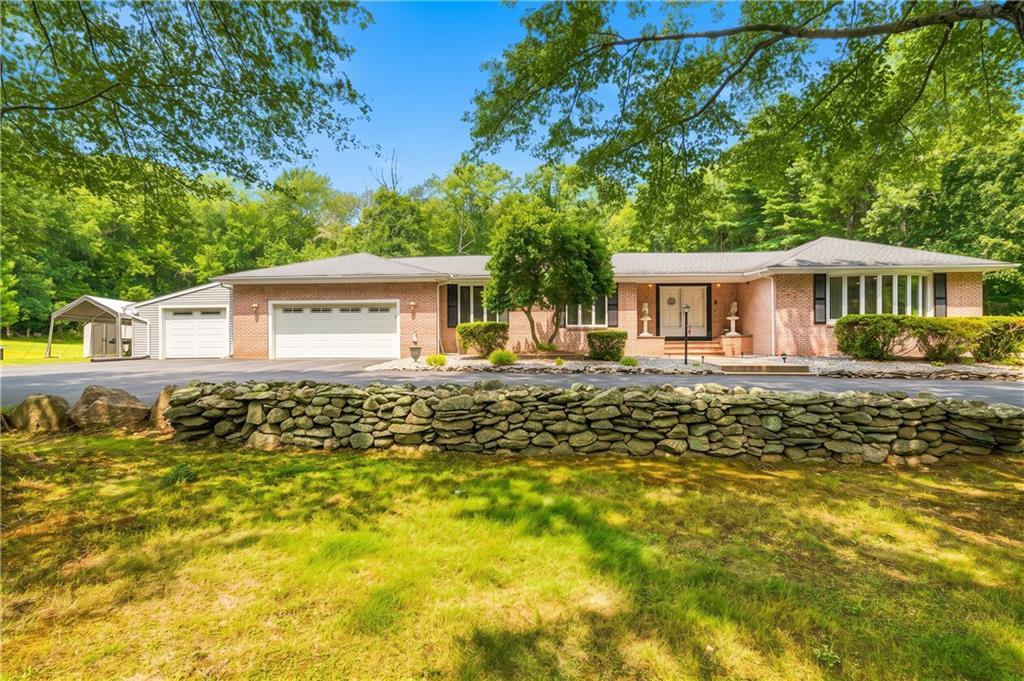 99 Sandy Brook Road, Glocester, Rhode Island 02857, USA