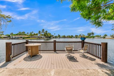 4221 NE 16th Avenue, Oakland Park, फ्लोरिडा 33334, संयुक्त राज्य अमेरिका
