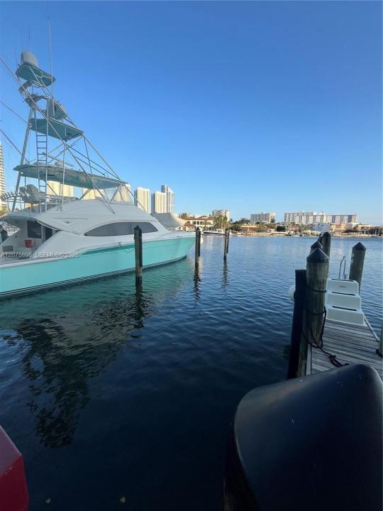 400 Sunny Isles Blvd, Sunny Isles Beach, Floride 33160, États-Unis