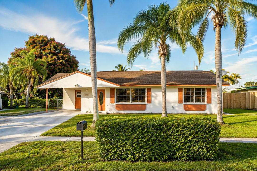 330 W 22ND Court, Riviera Beach, Floride 33404, États-Unis