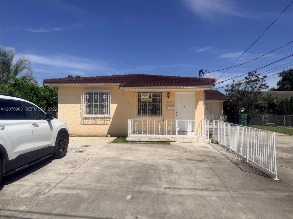 3821 SW 89th Ct Front, Miami, Florida 33165, Stati Uniti