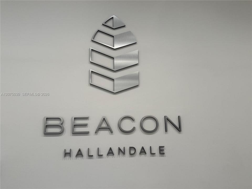 800 SE 4th Ave 806, Hallandale Beach, Floride 33009, États-Unis
