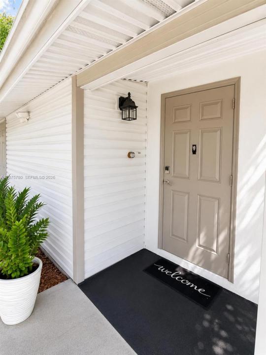 633 Mokena Dr 1, Miami Springs, Florida 33166, USA