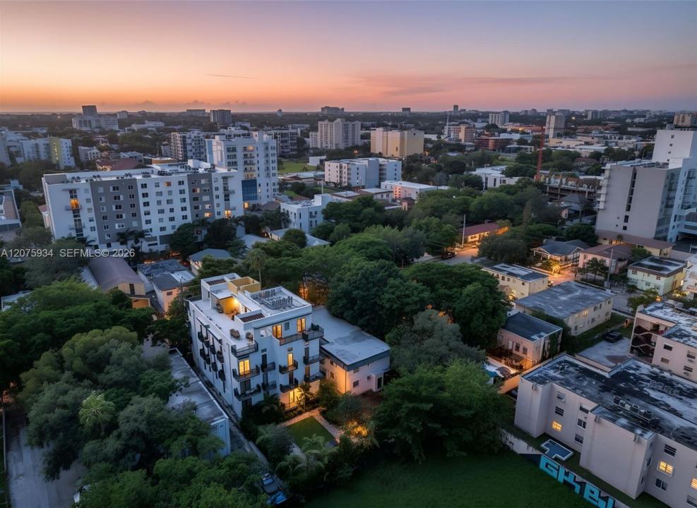 641 NW 2nd St, Miami, Floride 33128, États-Unis