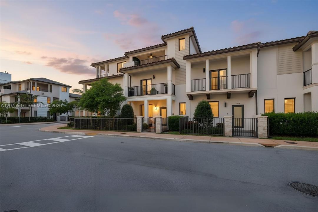 4256 NW 83rd Ave, Doral, Floride 33166, États-Unis