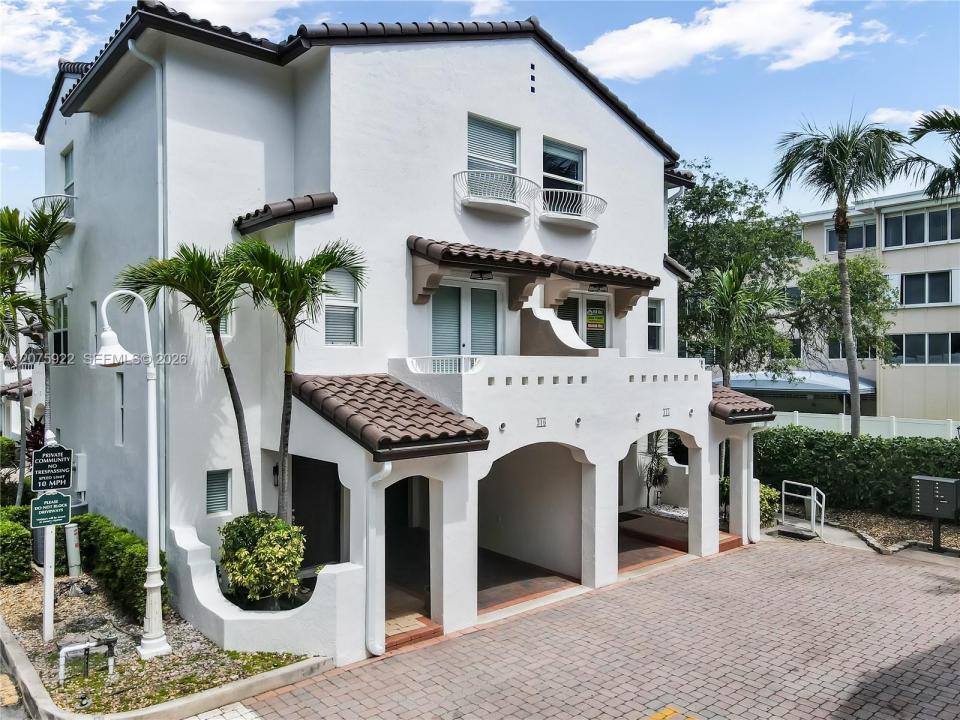 2005 Ocean Walk ter, Lauderdale By The Sea, Florida 33062, USA