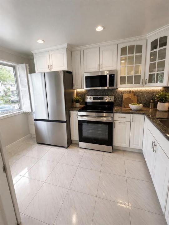 3591 Inverrary Dr 104, Lauderhill, Floride 33319, États-Unis