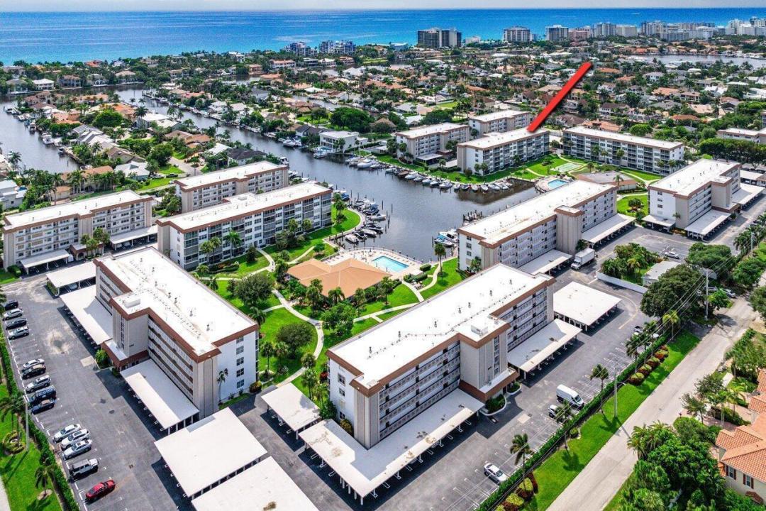911 Gardenia Drive 249, Delray Beach, Florida 33483, USA