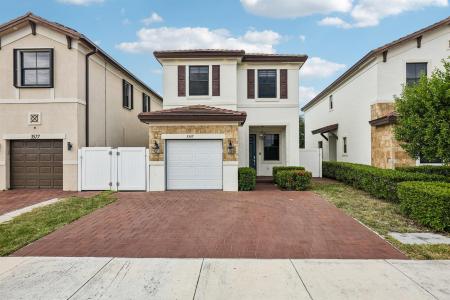 3567 W 110th Terrace, Hialeah, Flórida 33018, Estados Unidos