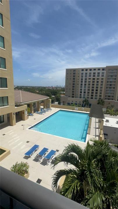4242 NW 2nd St 808, Miami, Floride 33126, États-Unis